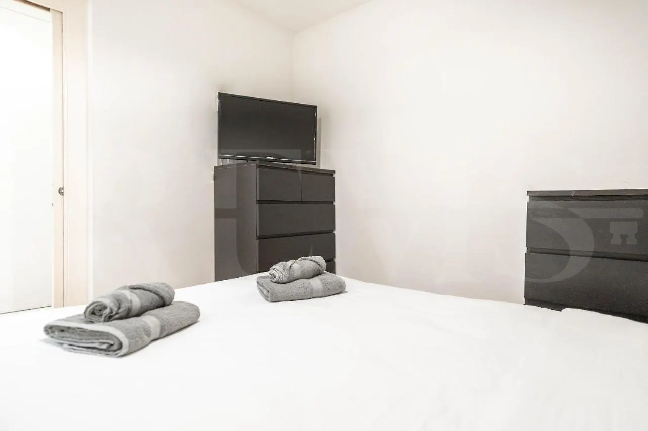 Modern Gem In Heart Of Malaga, Near Sights Rems Apartment