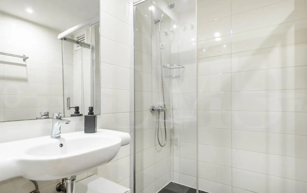 Modern Gem In Heart Of Malaga, Near Sights Rems Apartman